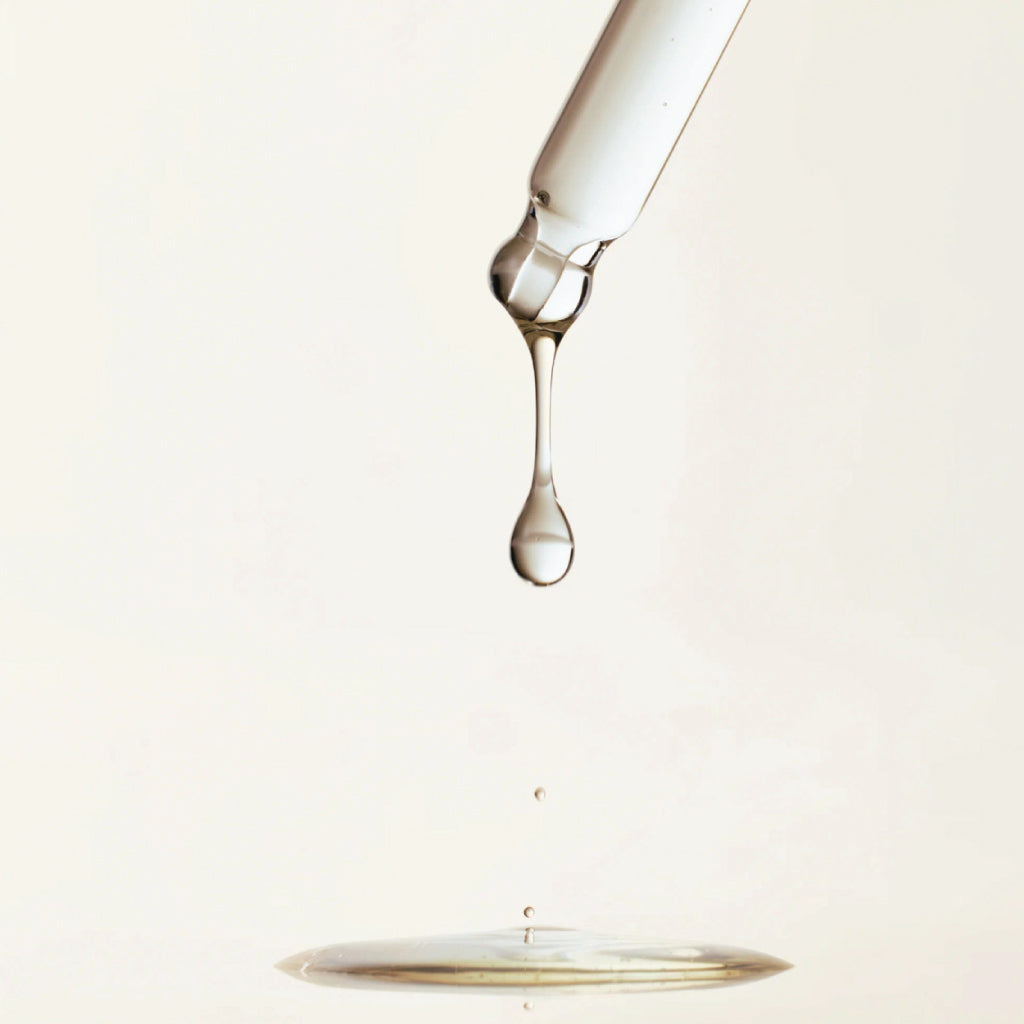 Glow Deep Serum: Rice + Alpha-Arbutin serum texture